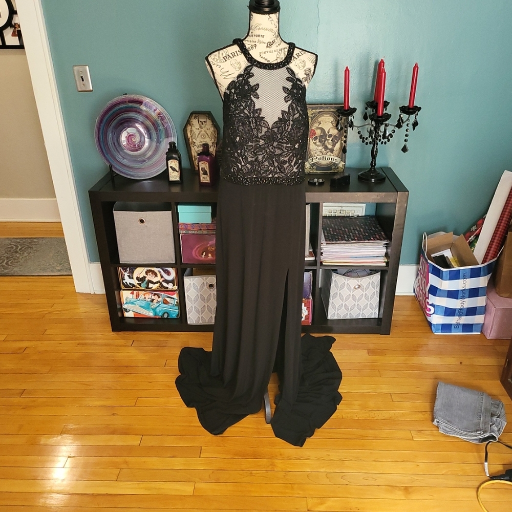 Faviana evening gown size 16W